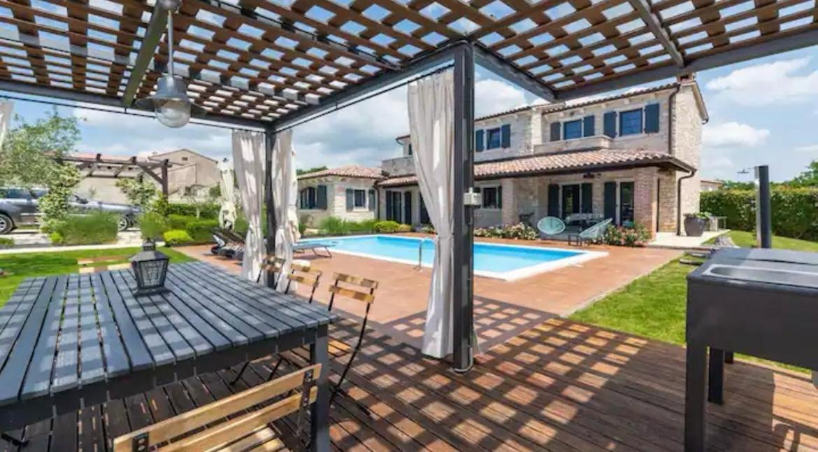 Villa Noce Višnjan Exteriör bild